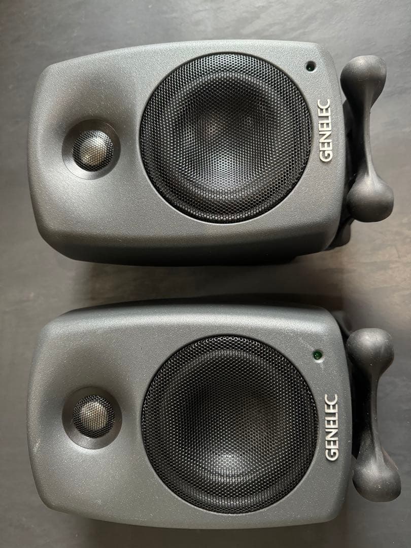 GENELEC 8020DPM ペア　CLPスタンド、ケーブルおまけ