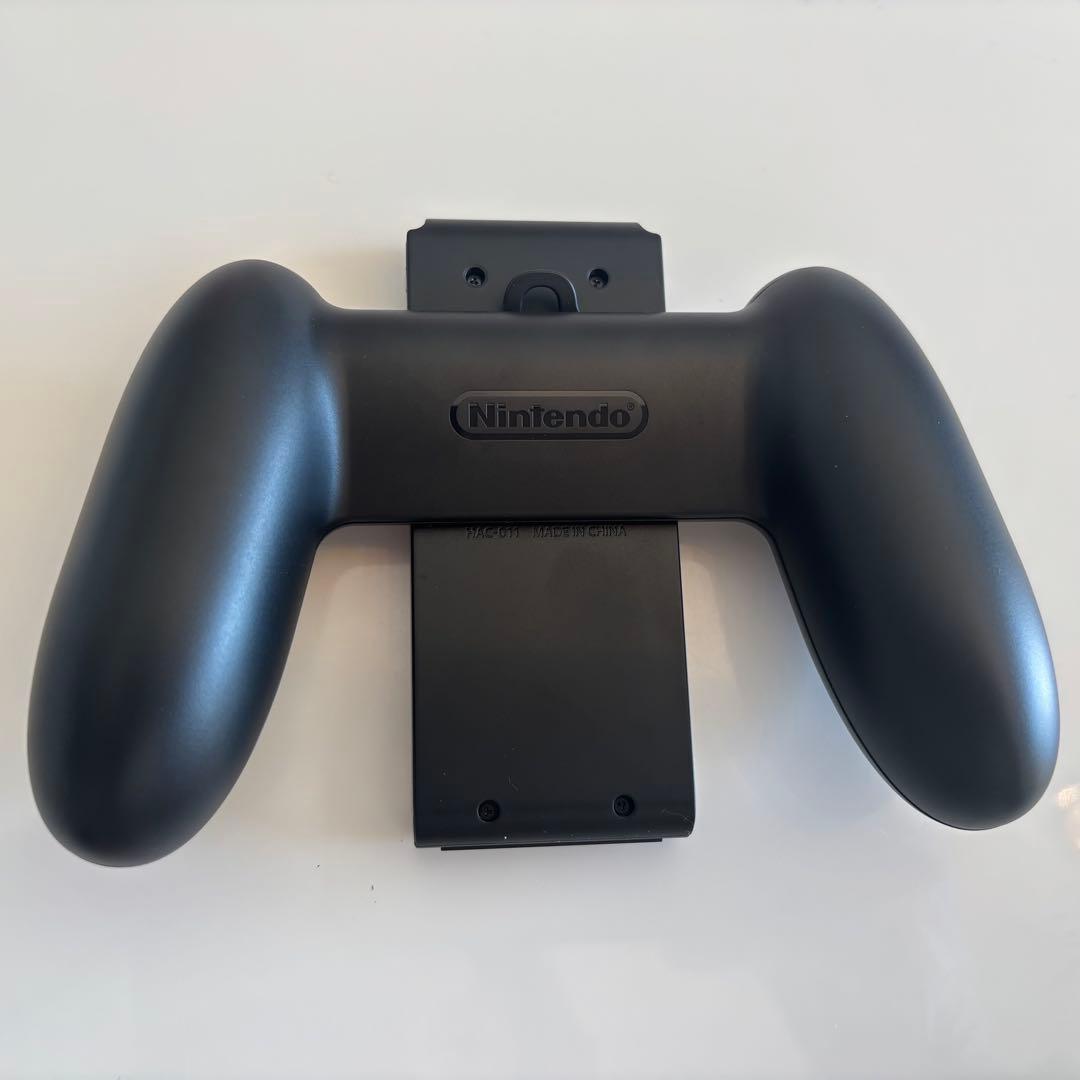 L*m様 Nintendo Switch 本体 保護フィルム付き　携帯用ケース付