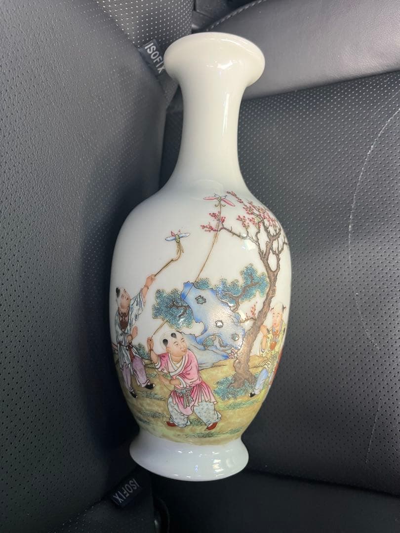 中国美術　陶磁器 花瓶 手描き 絵柄