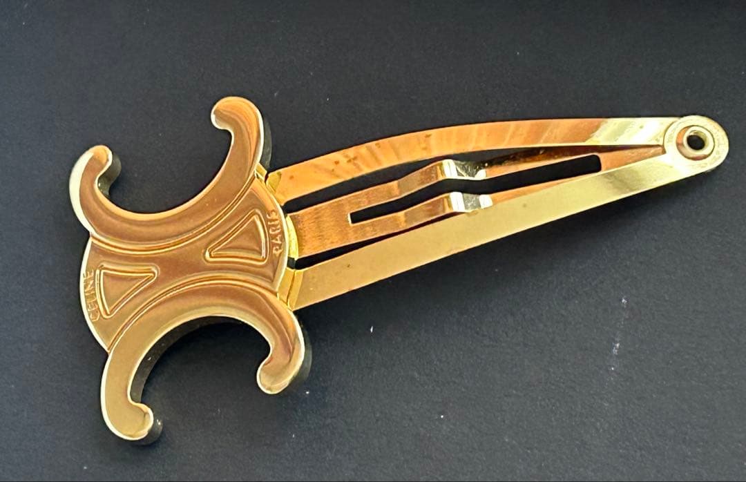 セリーヌ　ヘアピン