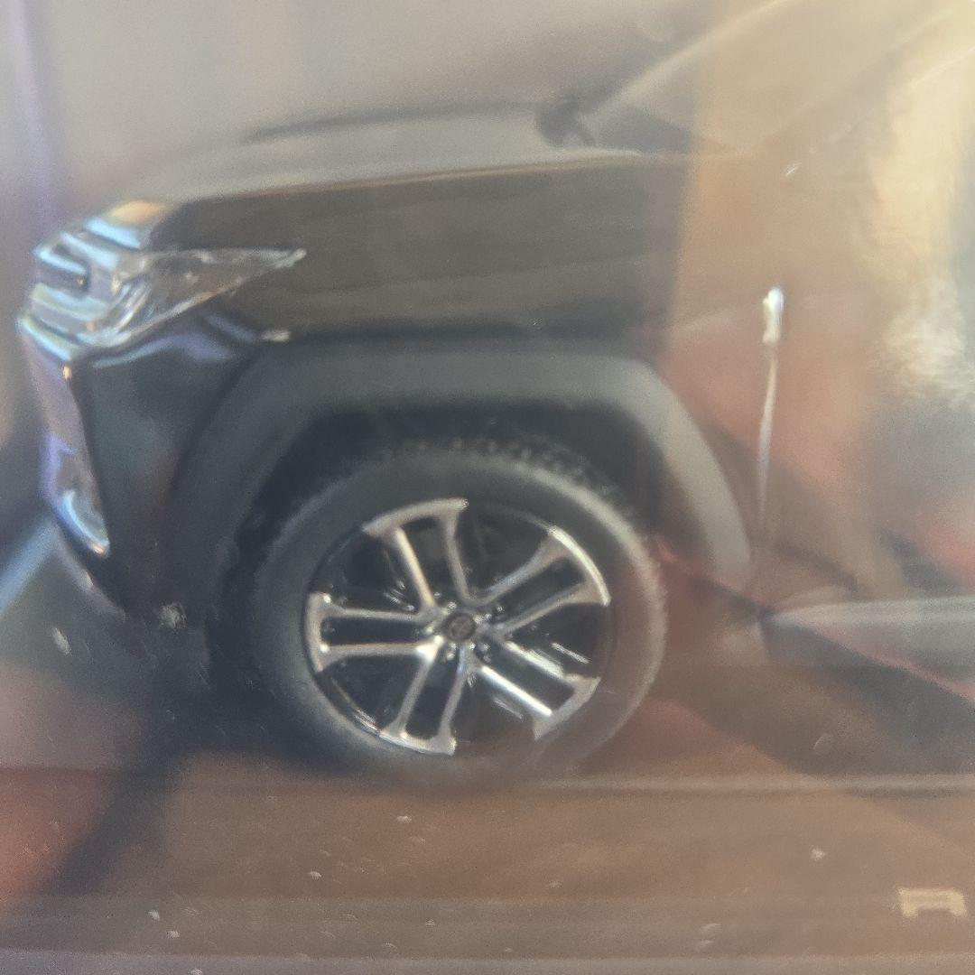 トヨタRAV4ミニカー　Z・ハイブリッド　アティチュードブラックマイカ　新品