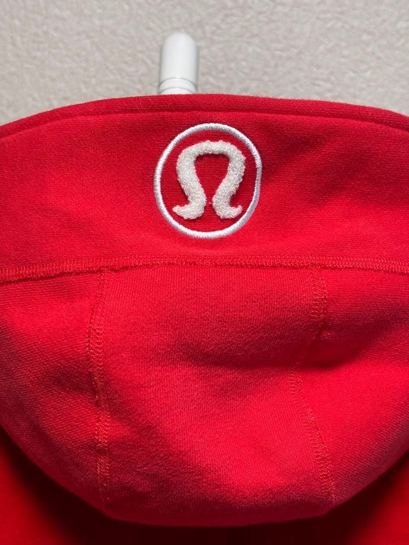 lululemon パーカー
