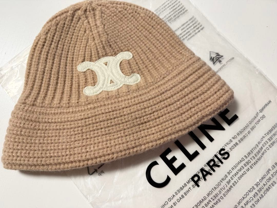 CELINE ニット帽　ピンクベージュ