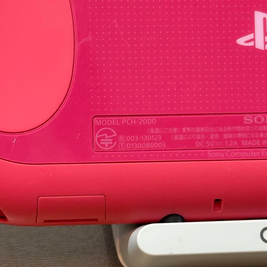 4-143 PSVITA PCH-2000 ピンク/ブラック