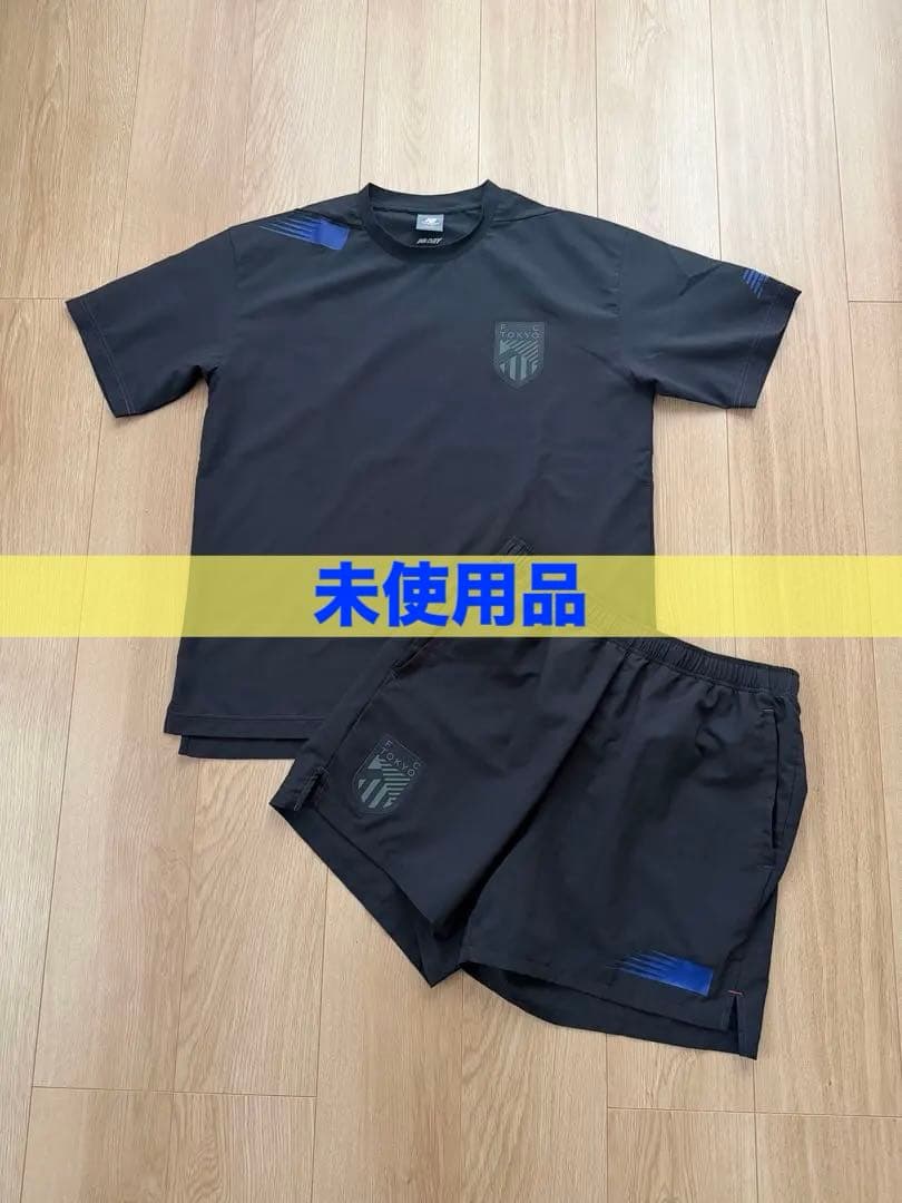 FC東京×ニューバランス2025 ブラックアウトTシャツ　ウーブンショーツ　Ｌ