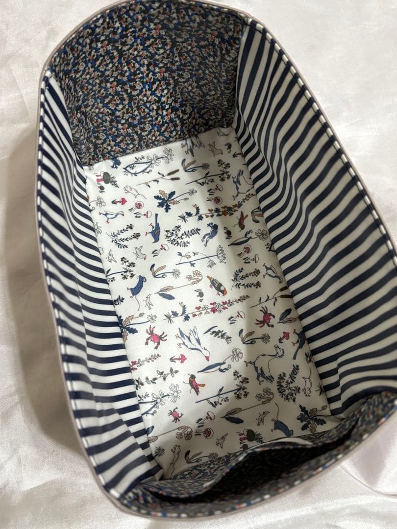 お値下げ✳︎美品 BAG TRUNK リンディ26 バッグインバッグ