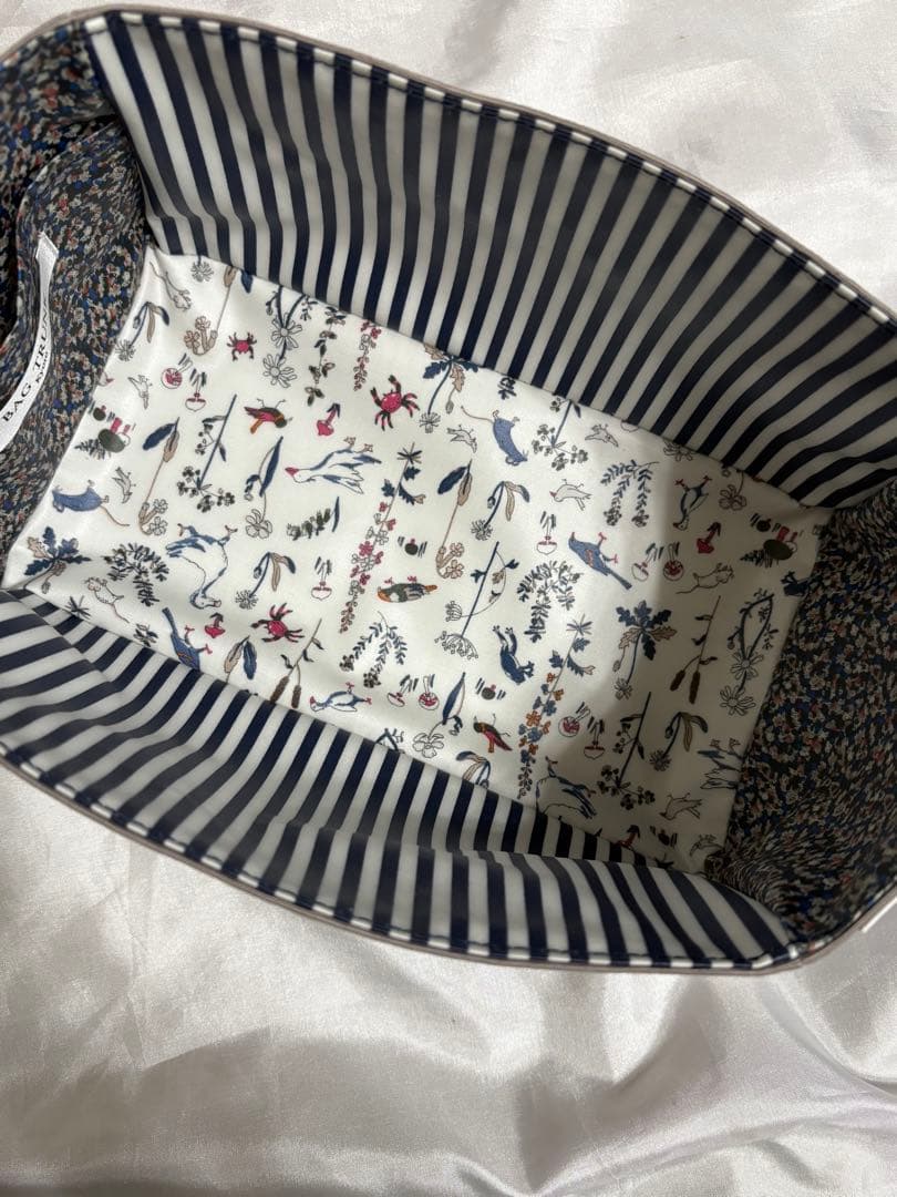 お値下げ✳︎美品 BAG TRUNK リンディ26 バッグインバッグ