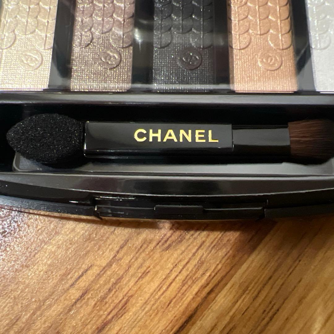 未使用品CHANEL 2023年 アイシャドウパレット 限定版