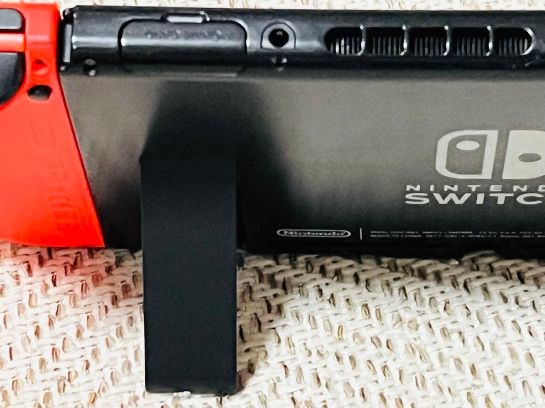 【動作確認済】Nintendo Switch本体，赤/緑ジョイコン（付属品付き）