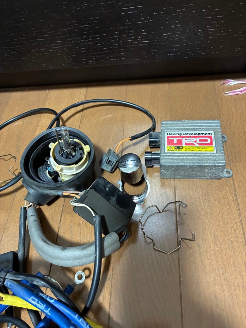 TRD HID ヘッドライト キットH4