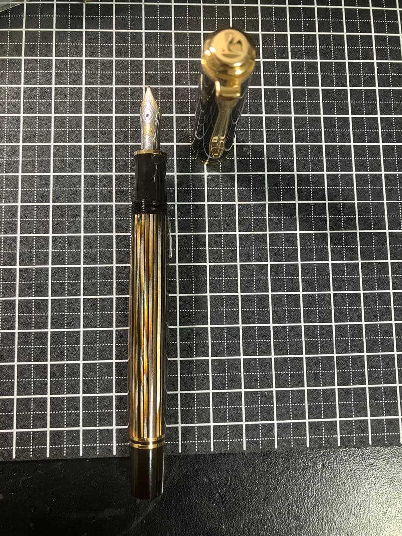 Pelikan　ペリカン　M400　茶縞　F-nib　2016年限定