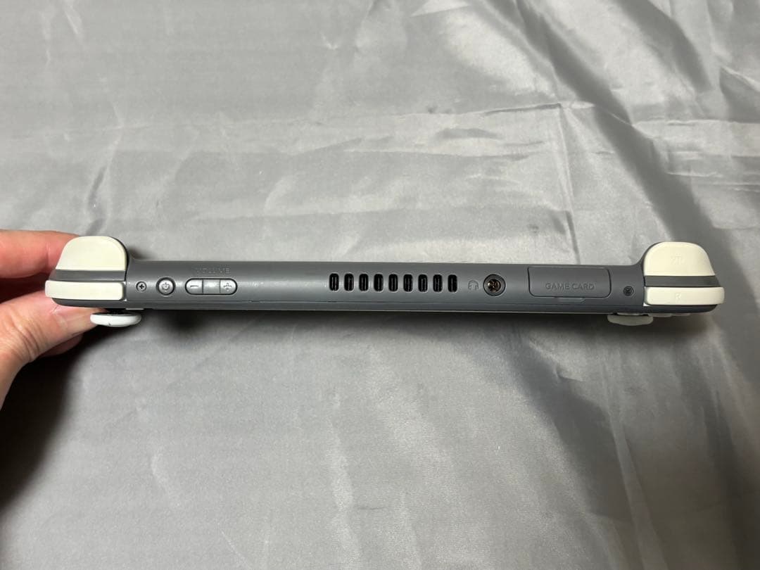 ニンテンドースイッチライト　グレー 本体（保護ガラス付）　ケース付16GB付き
