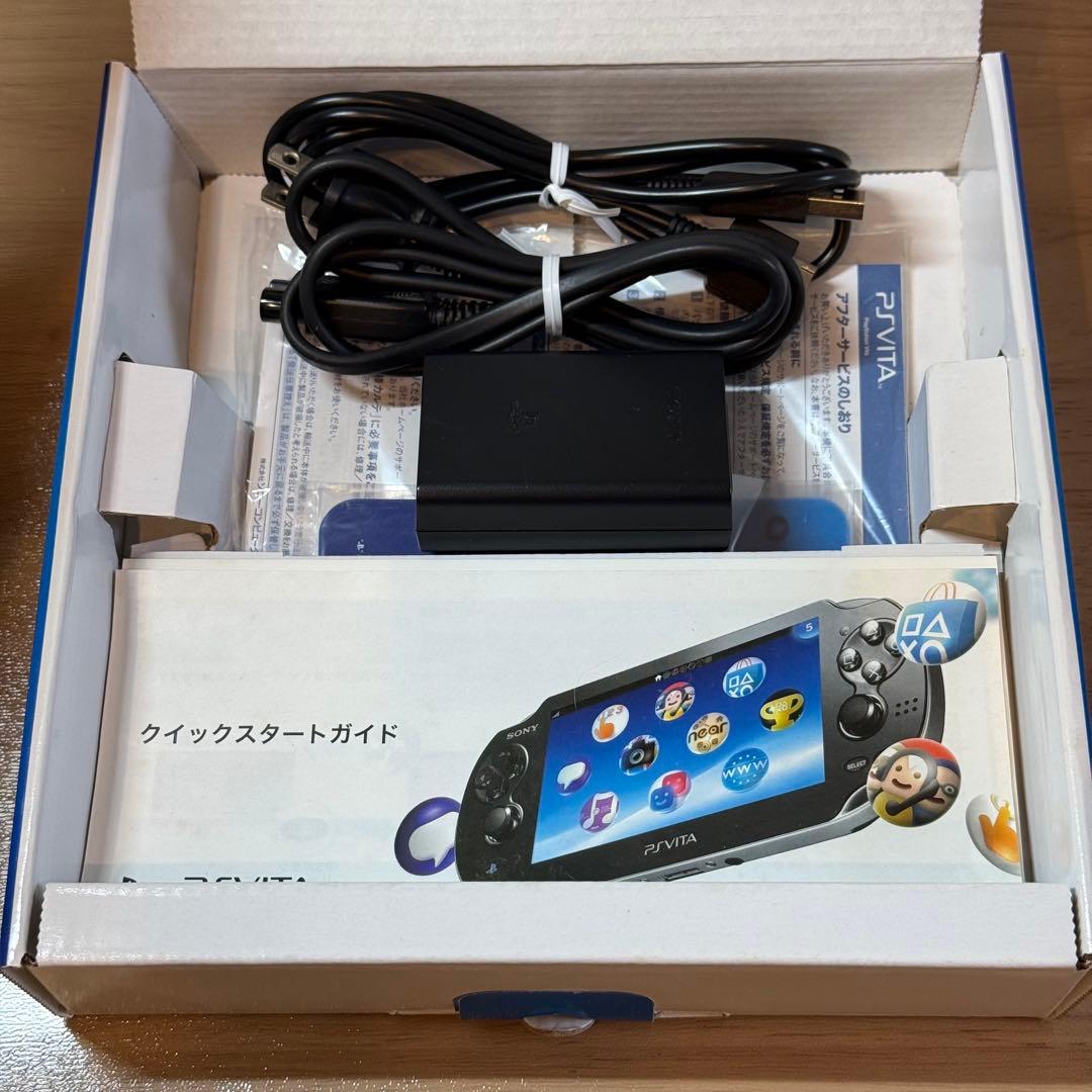 4-169 PSVITA PCH-1000 クリスタル・ホワイト 箱付き