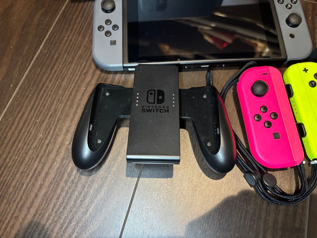 美品　Nintendo Switch 本体 グレー　＋　コントローラー他