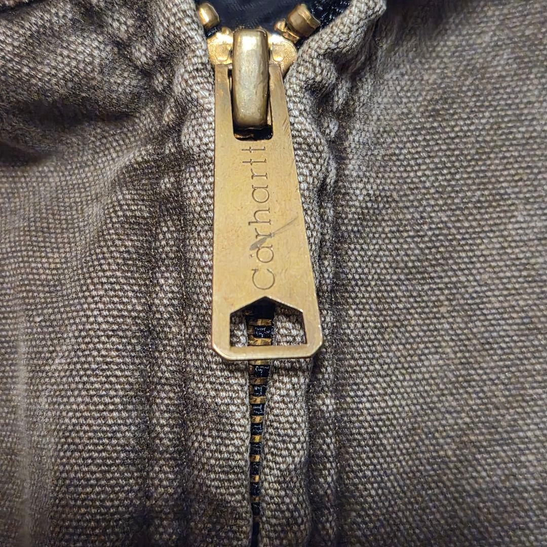 Carhartt　アクティブジャケット　ブラウン　フェード