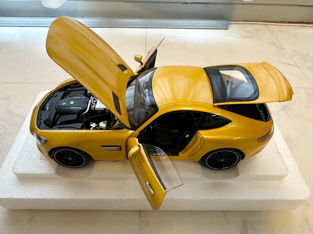 AUTOart 1/18 メルセデス・AMG GT S