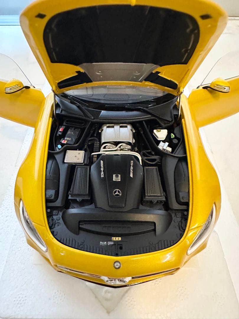 AUTOart 1/18 メルセデス・AMG GT S