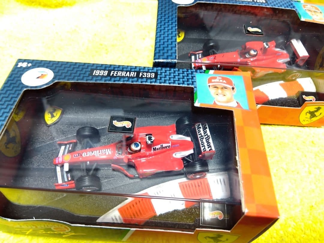 け*ん様 フェラーリ F399 マテル　ミニカー2台セット 1999年