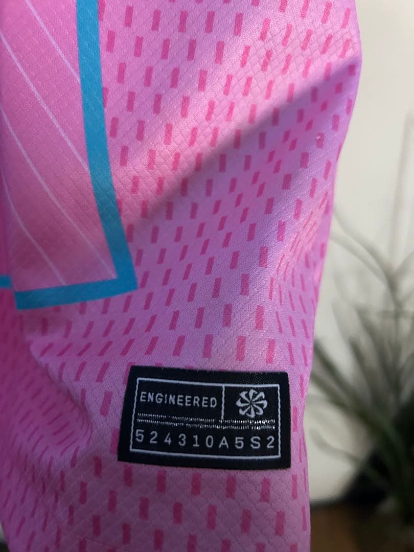 す*り様 FC Barcelona Nike ピンクシャツ