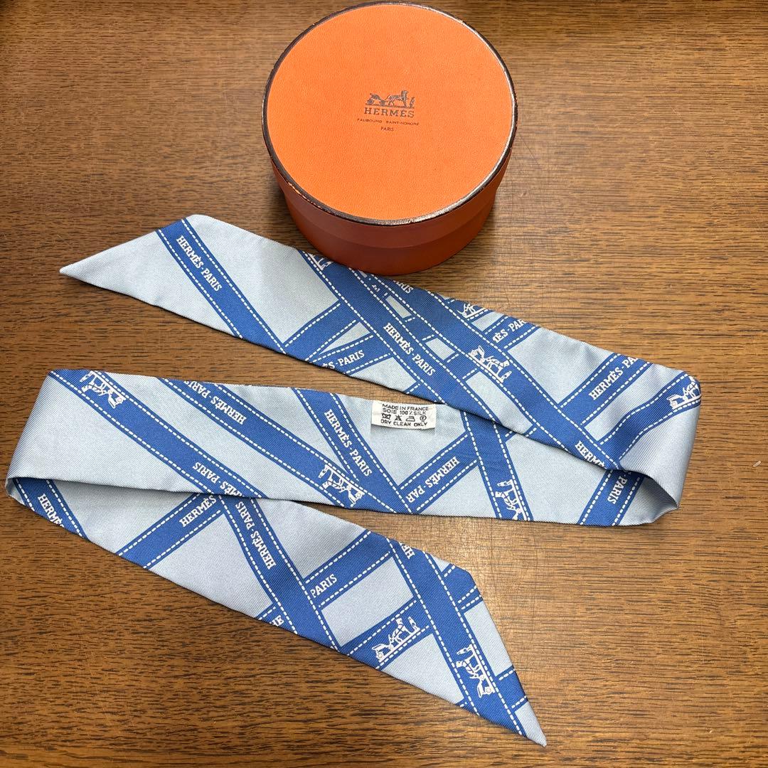 HERMES シルクツイリー・ボルデュックリボン