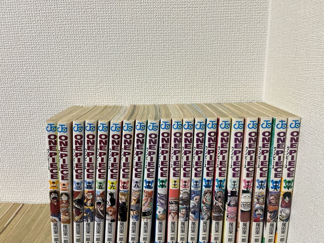 ワンピース　漫画　1〜111巻　映画付録付き