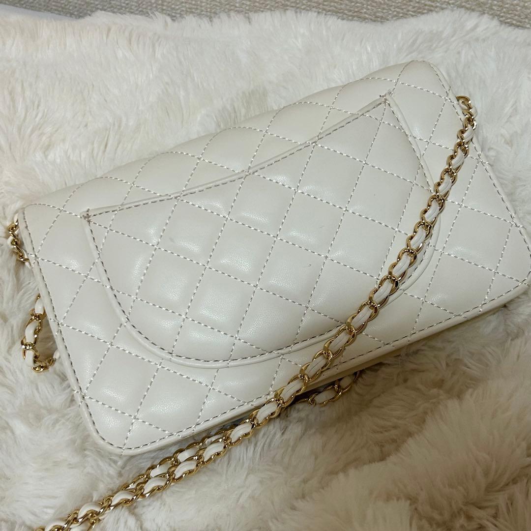 Charles & Keith チェーンショルダーバッグ