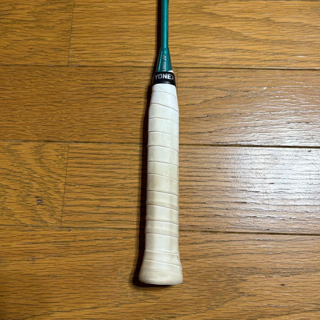 ヨネックス バドミントンラケット アストロクス77 4UG5 88d