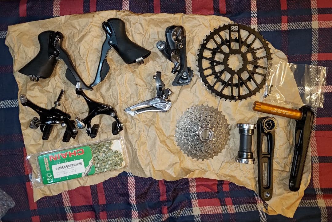 SHIMANO Claris R2000 コンポーネントセット