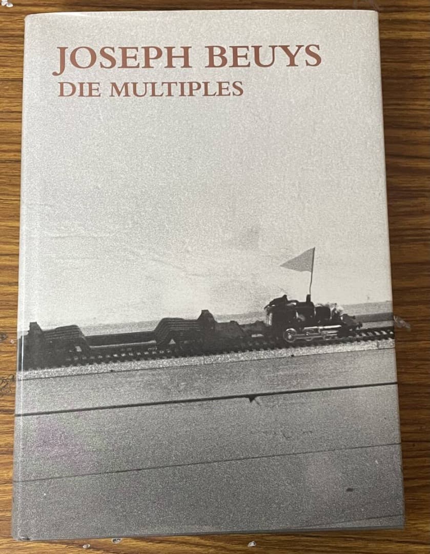 JOSEPH BEUYS DIE MULTIPLES・洋書・大型本