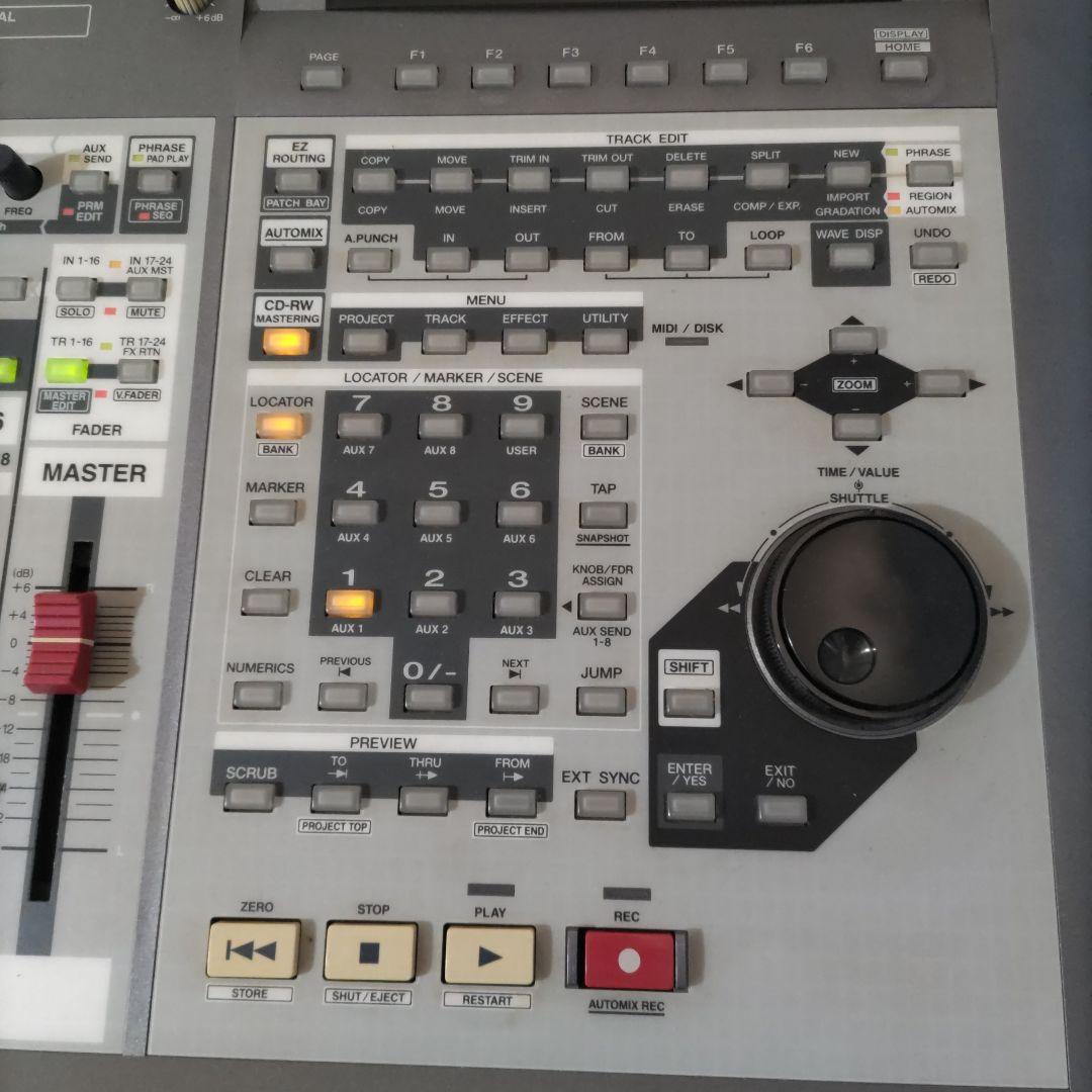 Roland VS-2480CD デジタルスタジオワークステーション/通電確認