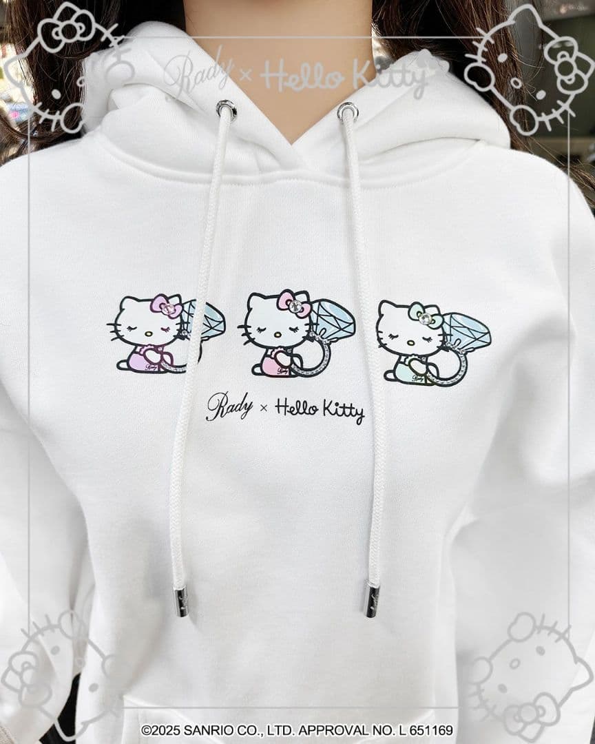 【新品未開封】リングHello Kittyフーディ　SU0117　ホワイト
