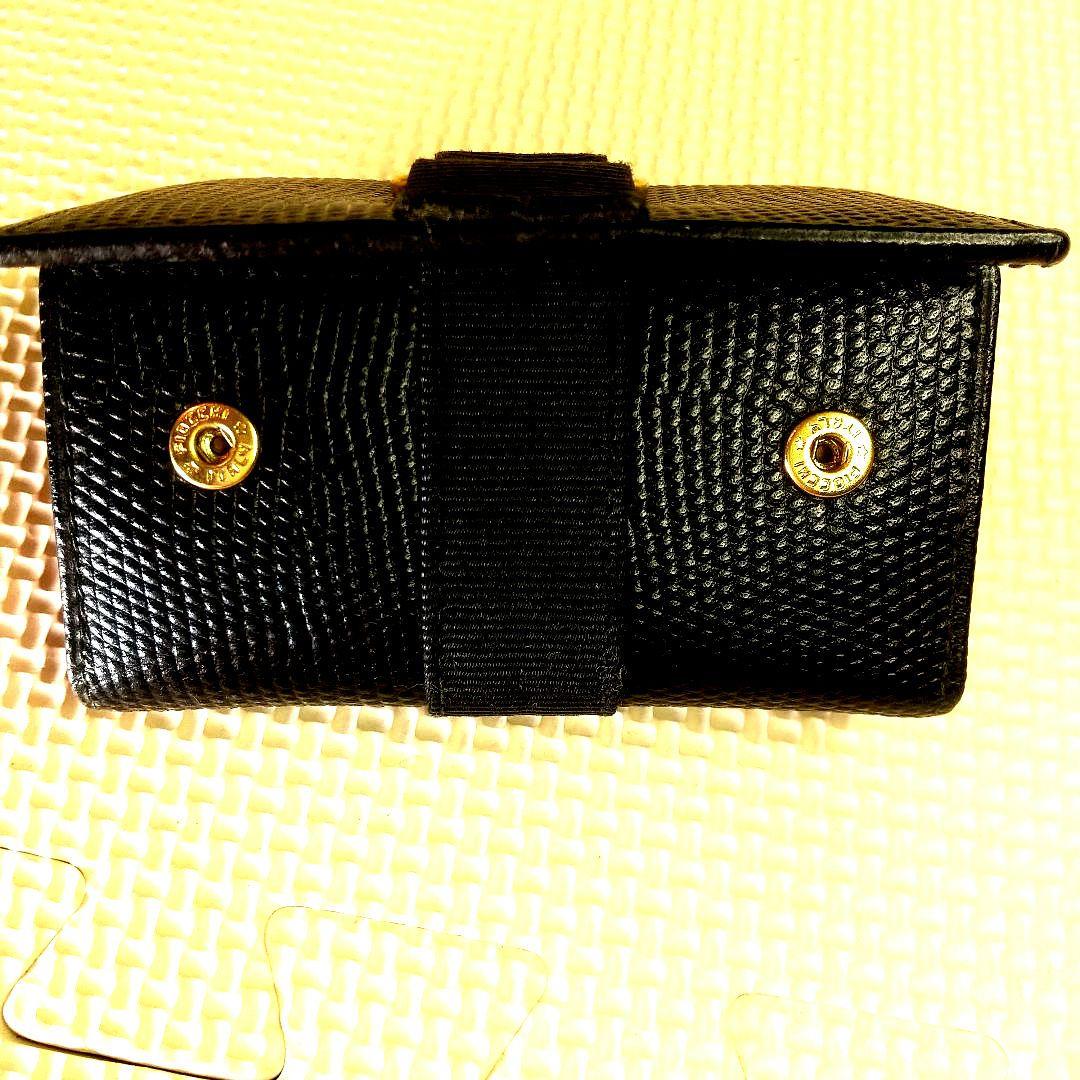 Ferragamo ヴァラ　リザード型押し黒キーケース 未使用品