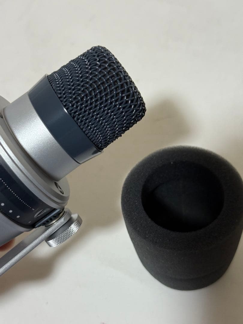 SHURE シュア MV7 ポッドキャストマイクロホン