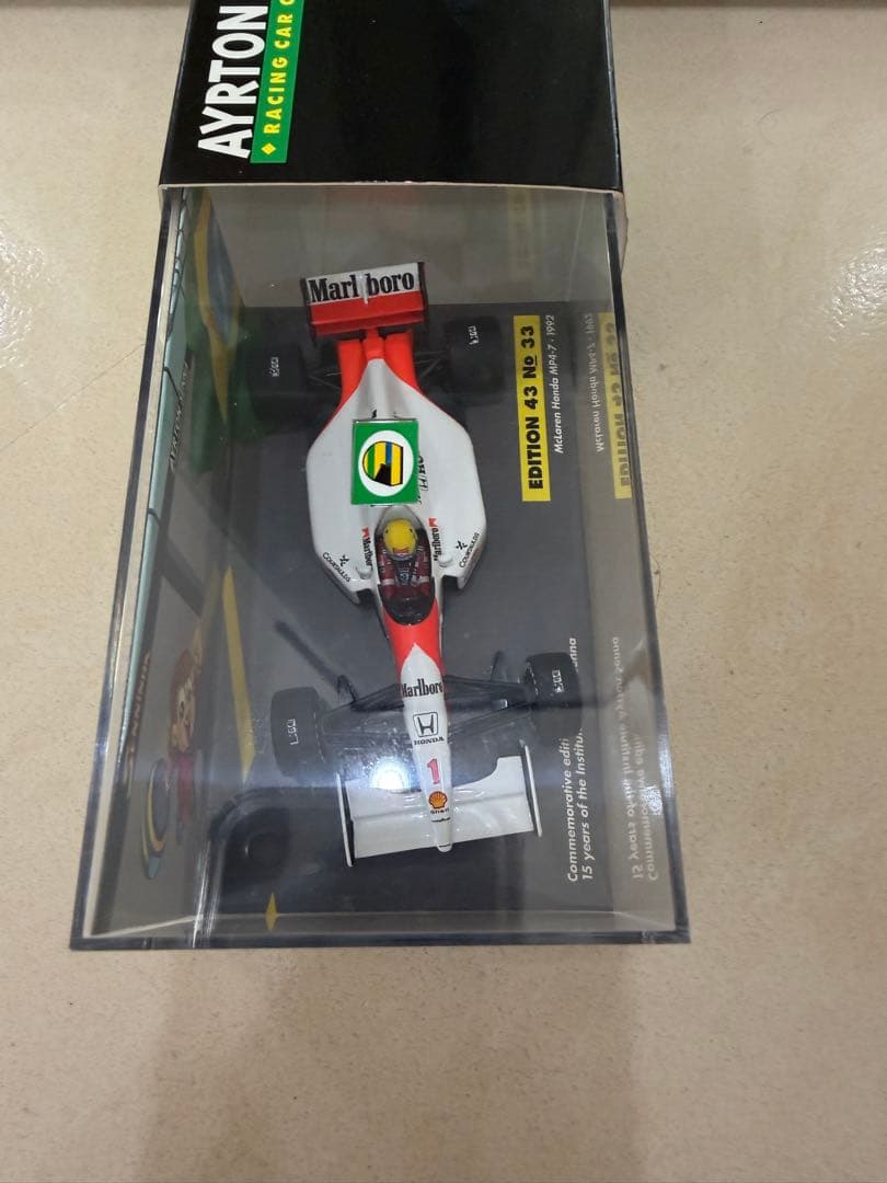 Ayrton Senna McLaren MP4/6 1/43 ミニチャンプス