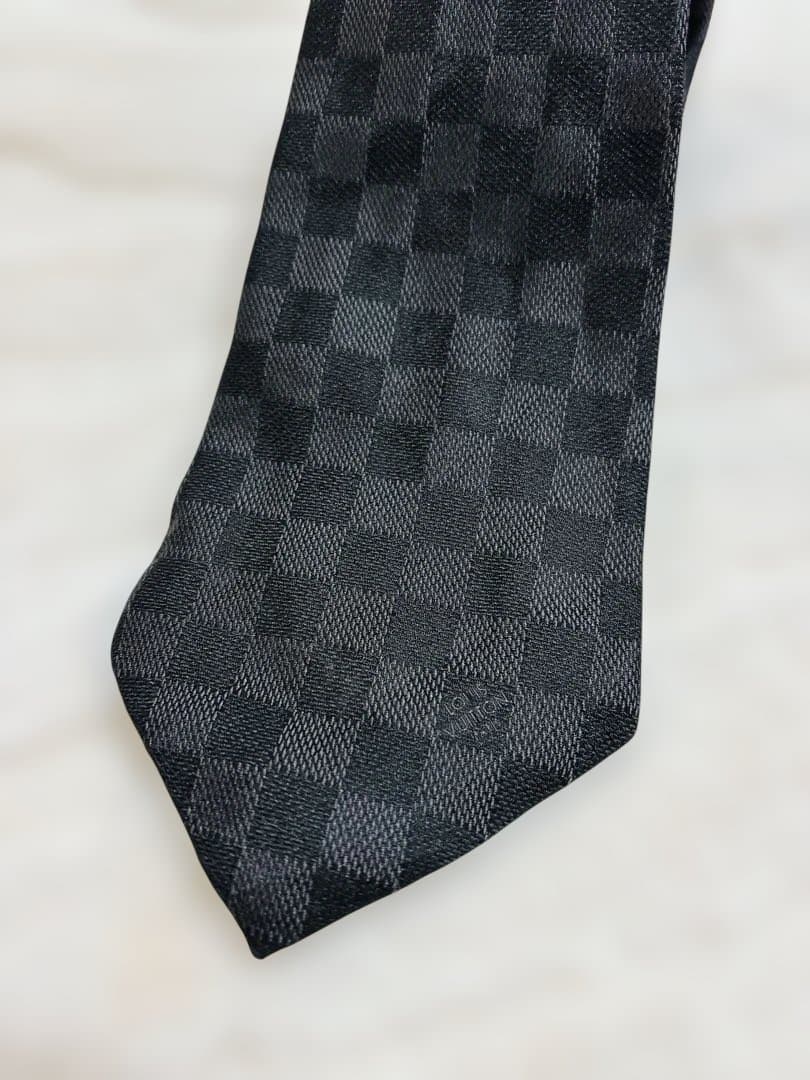 限定セール‼️‼️LOUIS VUITTON ダミエ柄　ブラックネクタイ