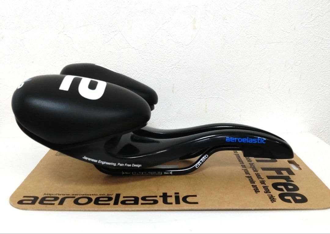 新品 美品 サドル 股間 尻痛くない AEROELASTIC ロードクロスバイク