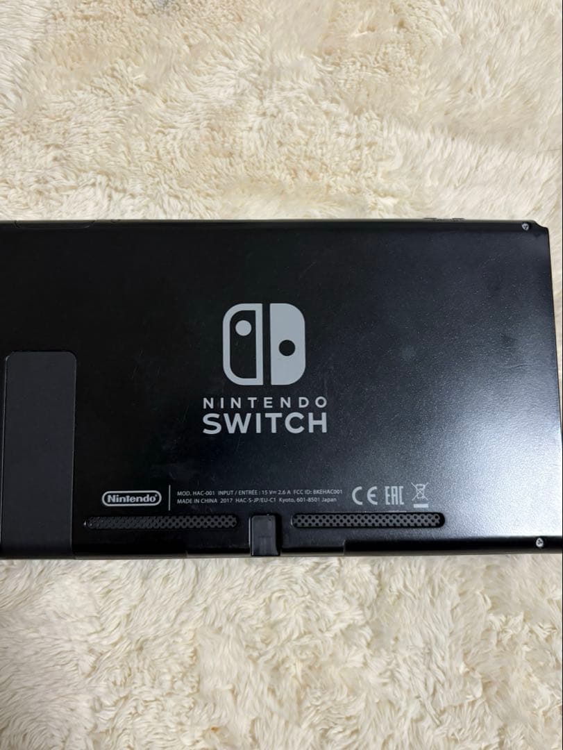 【美品・フィルムあり】Nintendo Switch 本体のみ　未対策機RCM○