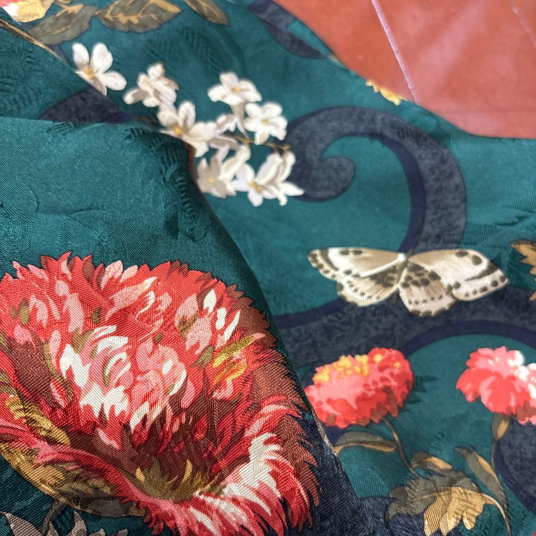 美品　Ralph Lauren 大判 シルク100%スカーフ