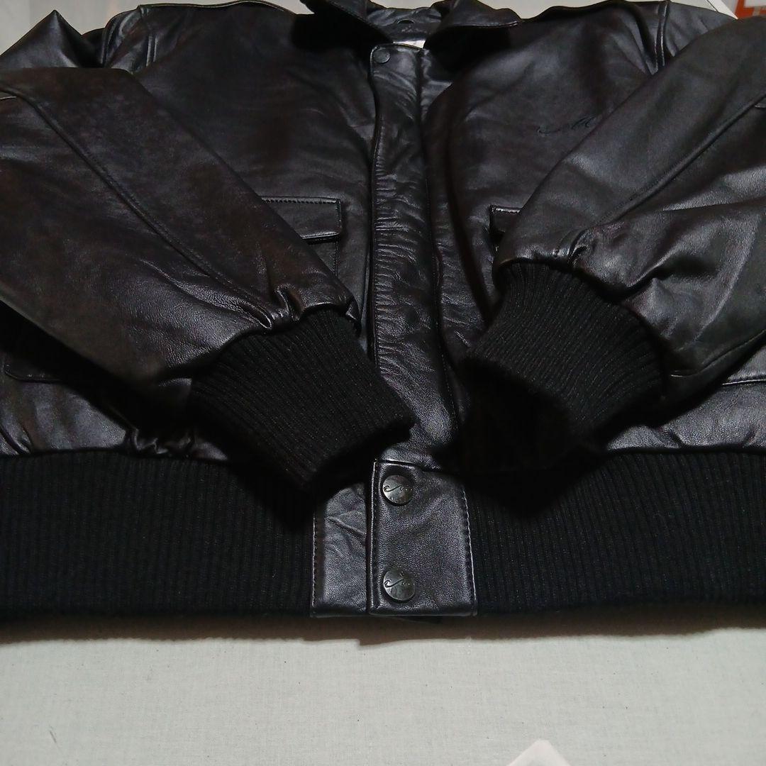 MANDALAY BAY本革フライトジャケットA2 G1調黒ロゴ刺繍M新品同様