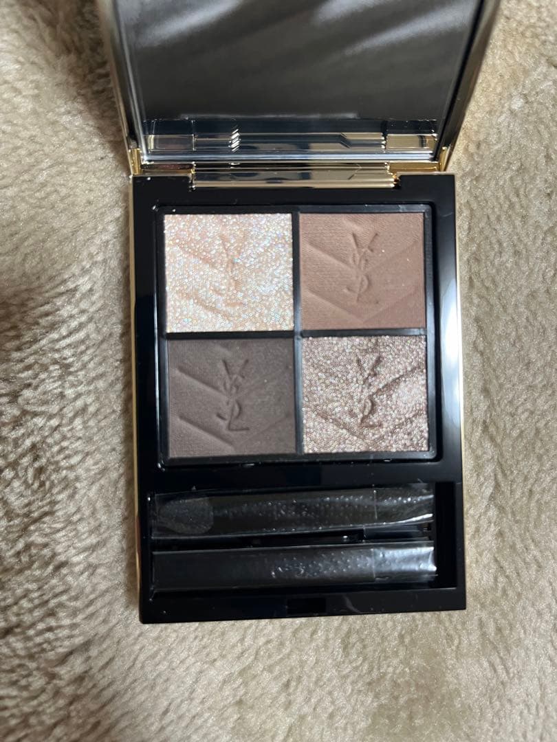 Yves Saint Laurent アイシャドウパレット 4色　720