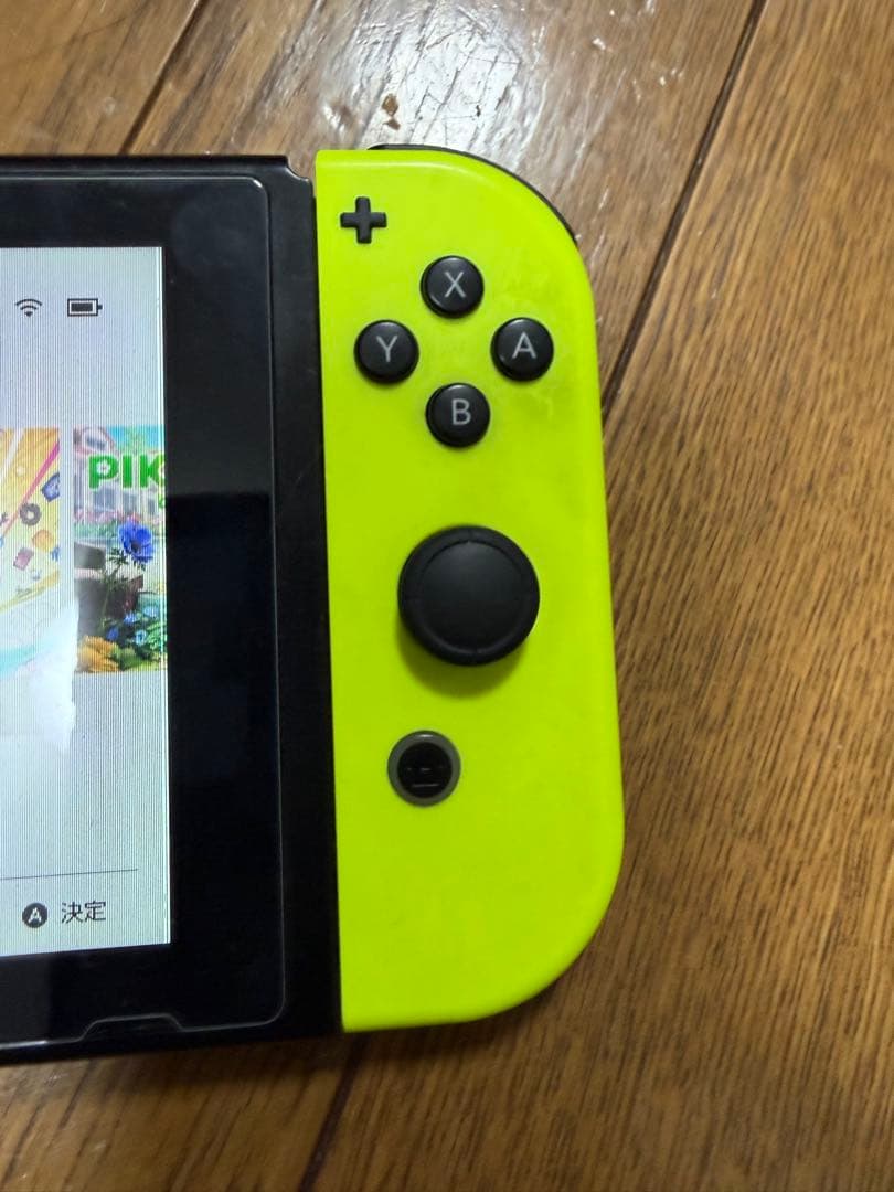 Nintendo Switch 青と黄のジョイコン　ジャンク