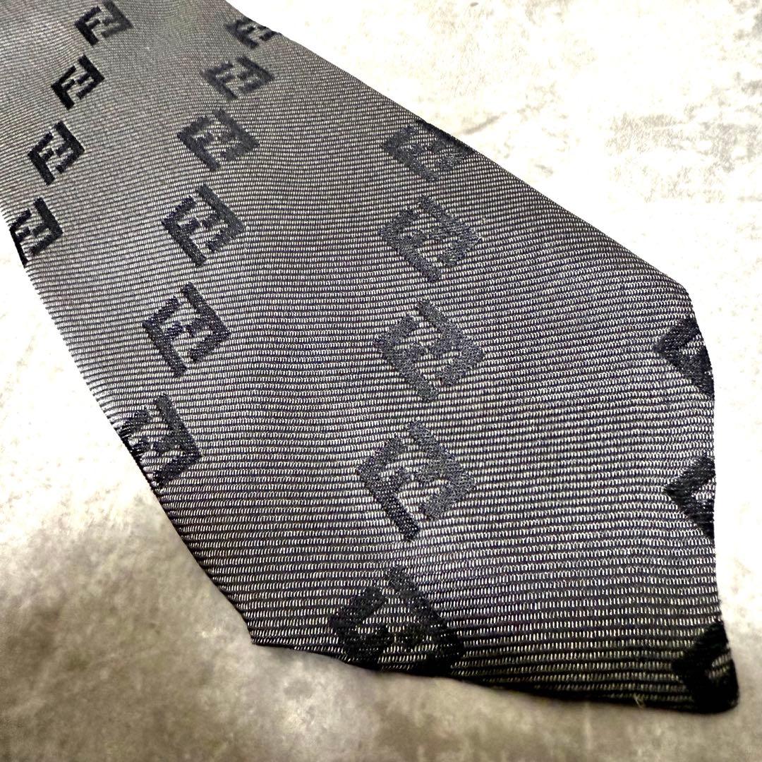 【✨美品✨】FENDI フェンディ ネクタイ ズッカ FF柄 ダークグレー 希少