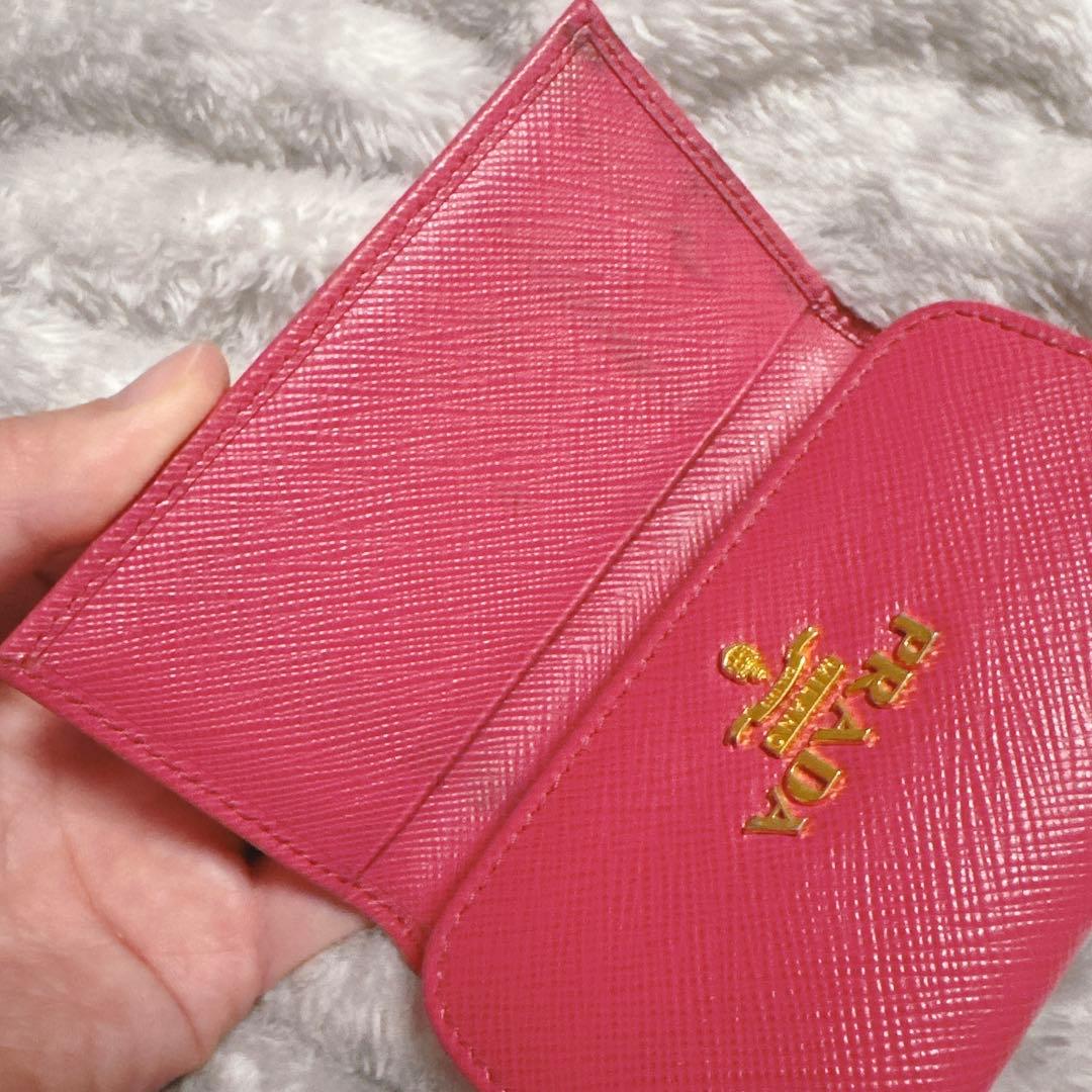 PRADA ピンク キーケース