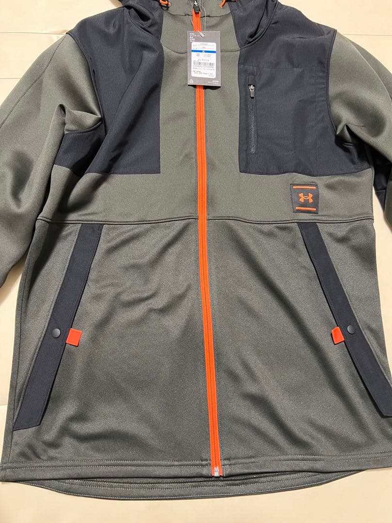 XL UNDER ARMOUR フード付きジャケット