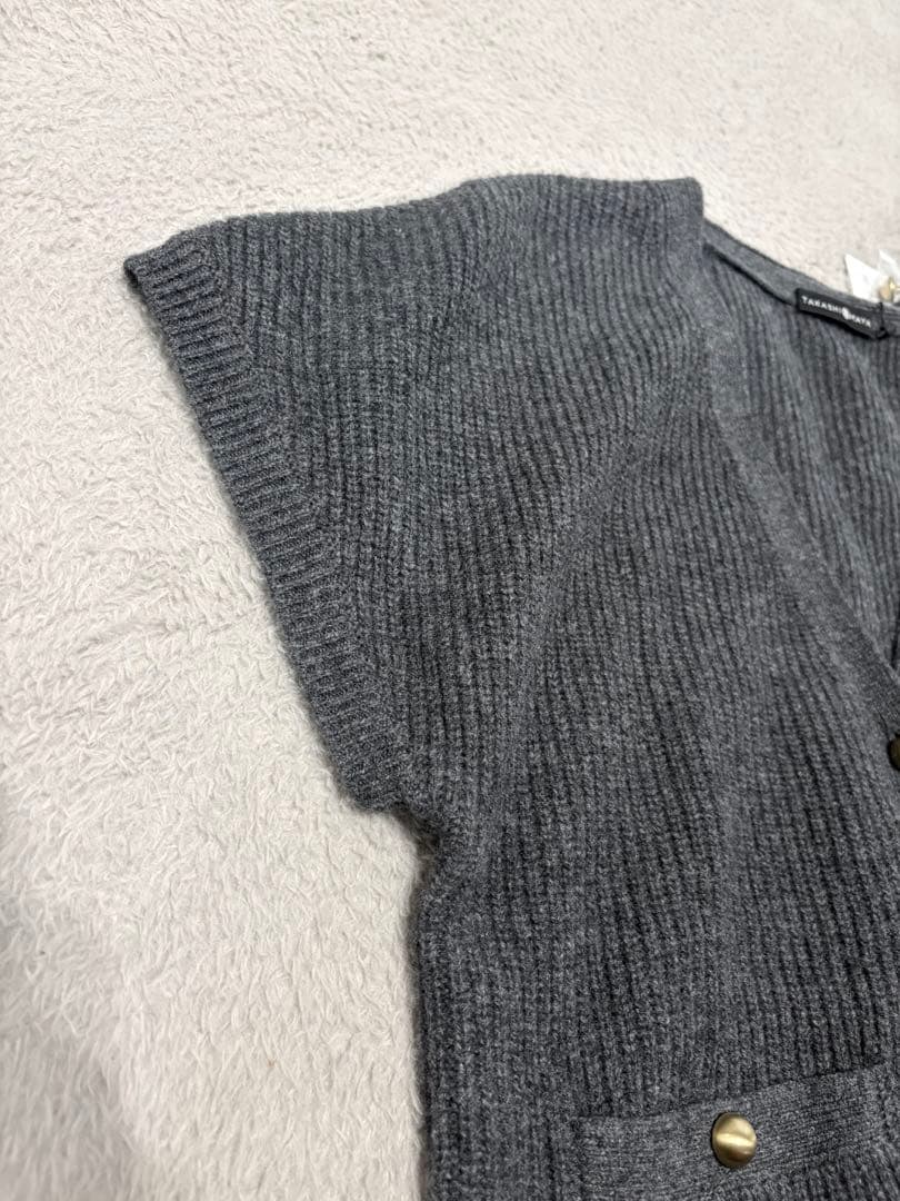 新品【高島屋】カシミヤ100% ニットベスト Vネック 金ボタン グレー LL