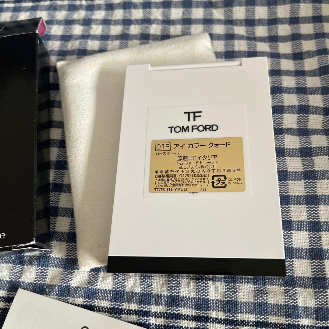 TOM FORD アイカラークワッド 01R ローズティーズ