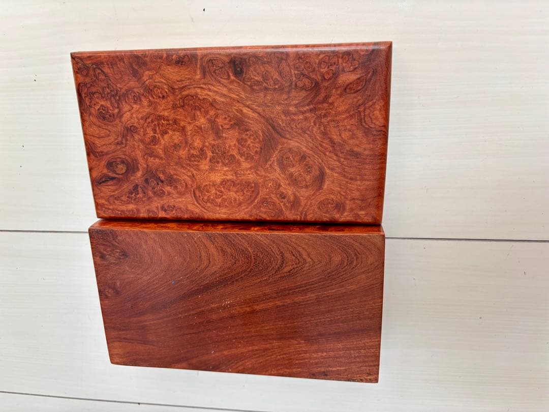 【新品】花梨赤白瘤杢 無垢材 ジュエリーボックス⭐️小物入れ⭐️宝石箱