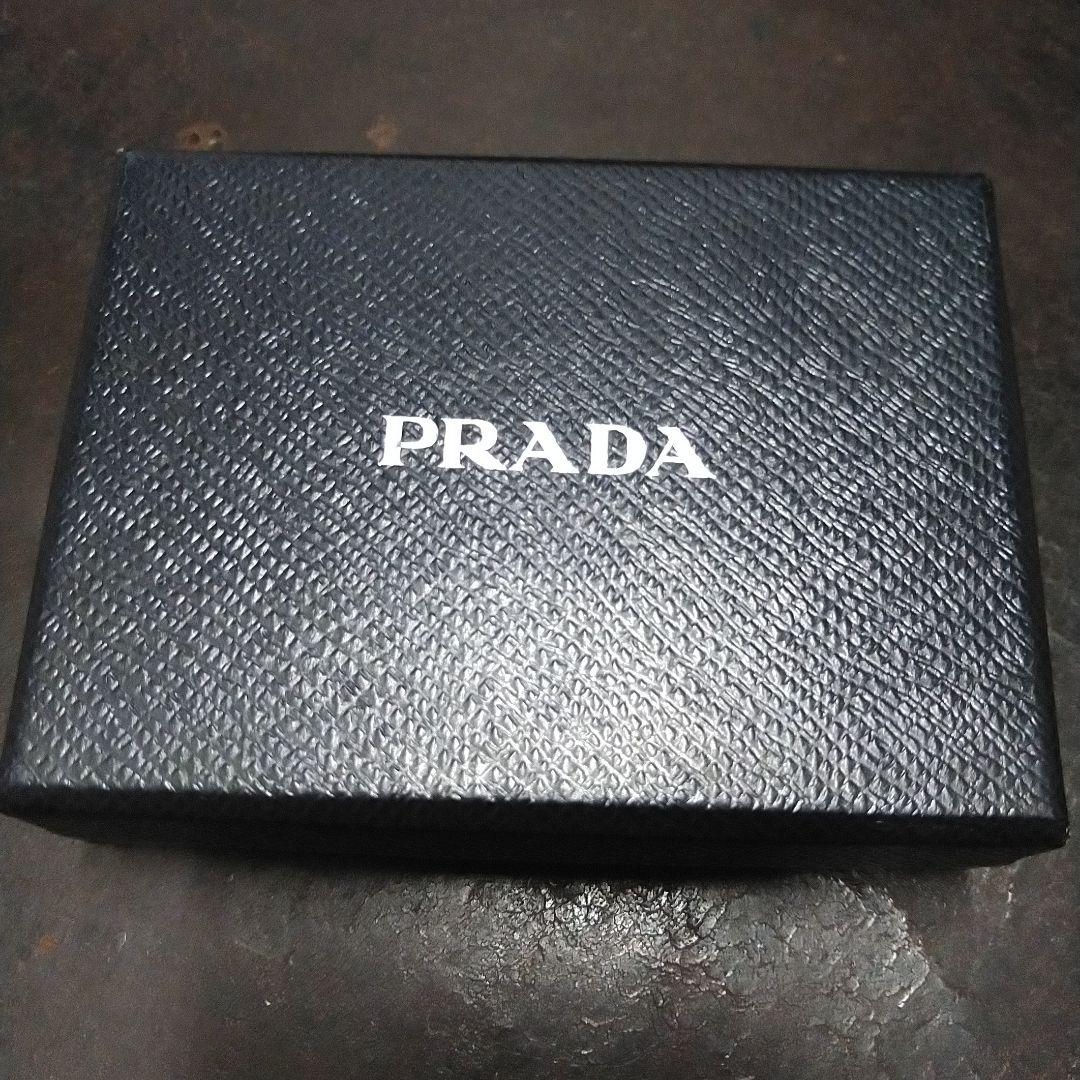 PRADA ピンク レザー キーケース 箱付き