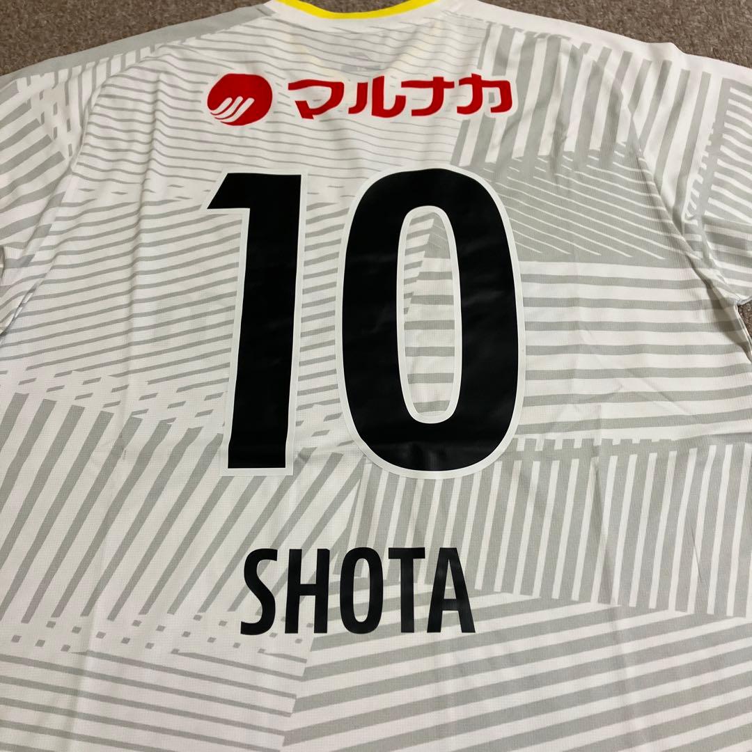 川西選手ネームナンバー入りユニ