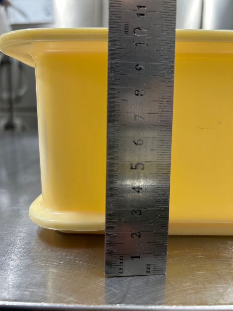 番重　クリーム色 プラスチック食品保存容器 6個セット